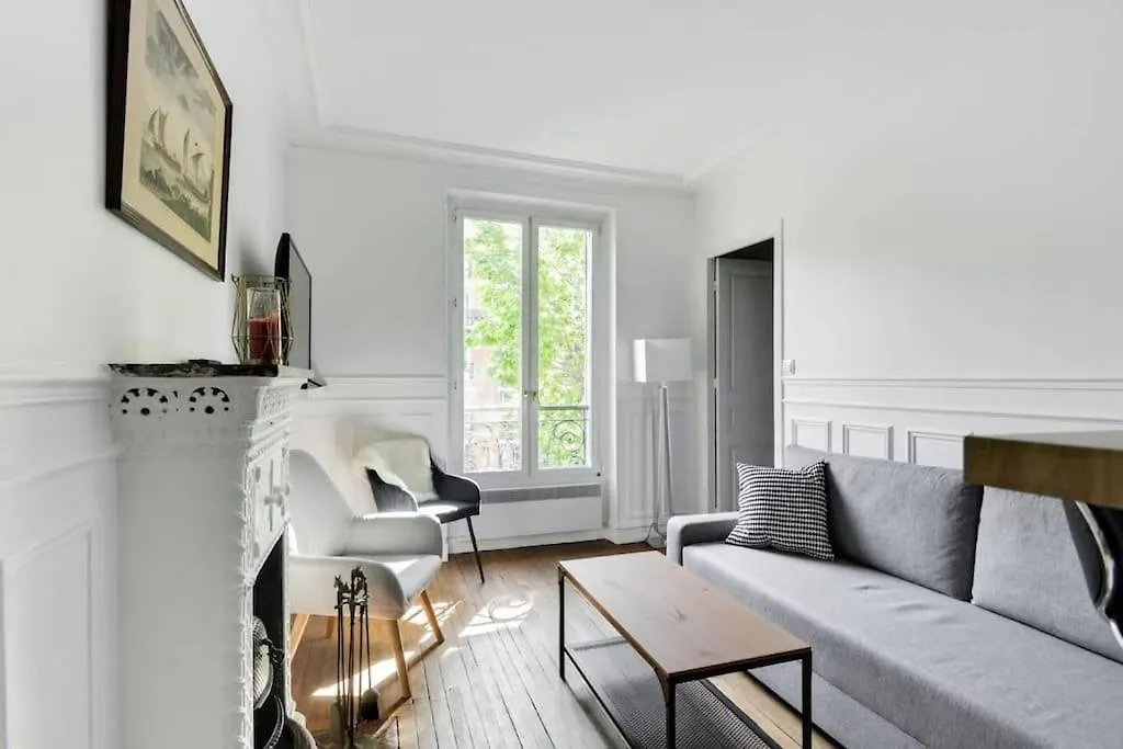 Entier A Montmartre Pour 4 Париж